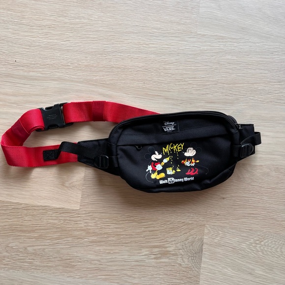 Disney X Vans Mickey Paints Aliso Hip Pack - Picture 3 of 6